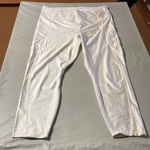 GOING SOON Fabletics 2X champagne